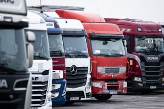 Glosa: Kamiony jezdí v neděli, i když nesmí. Dobrý den - Seznam Zprávy